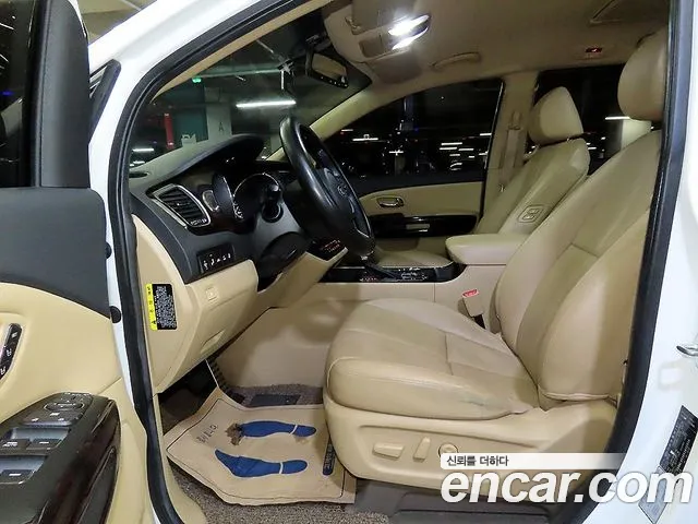 Kia Carnival 2018 thumb 6