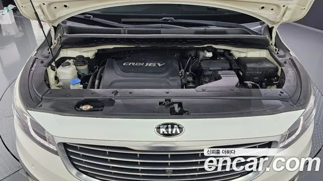 Kia Carnival 2016 thumb 6