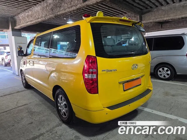 Hyundai Starex 2015 thumb 3