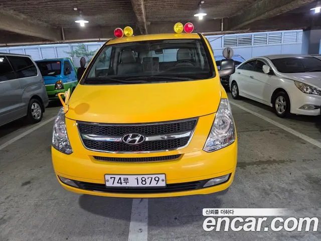 Hyundai Starex 2015 thumb 11