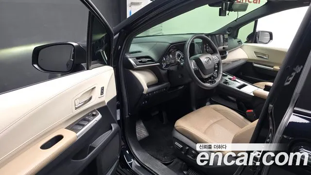 Toyota Sienna 2022 thumb 9