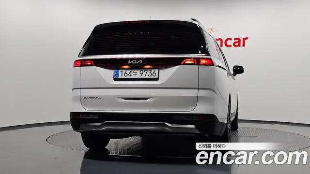 Kia Carnival 2022 thumb 3