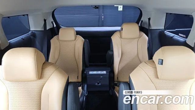 Kia Carnival 2022 thumb 11