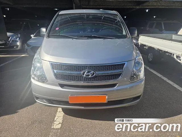 Hyundai Starex 2014 thumb 2