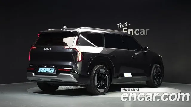 Kia EV9 2023 thumb 2