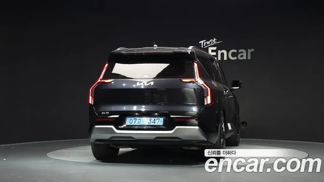 Kia EV9 2023 thumb 4