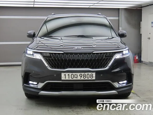 Kia Carnival 2021 thumb 2