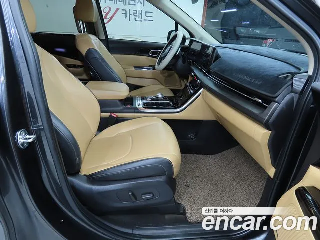 Kia Carnival 2021 thumb 6