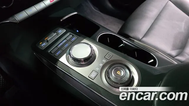 Genesis GV70 2022 thumb 9