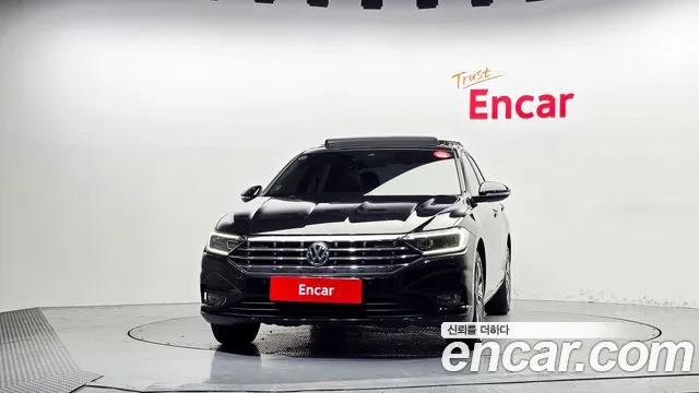 Volkswagen Jetta 2021 thumb 3