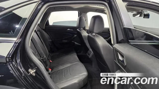 Volkswagen Jetta 2021 thumb 12
