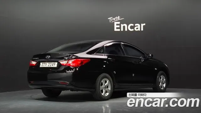 Hyundai Sonata 2010 thumb 2