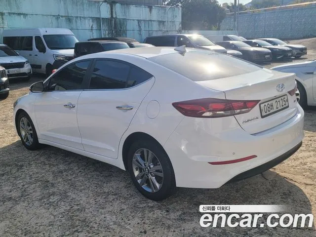 Hyundai Avante 2017 thumb 4