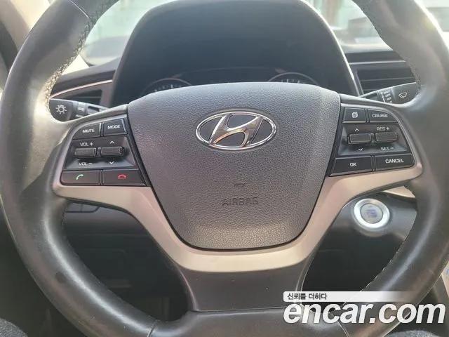 Hyundai Avante 2017 thumb 9