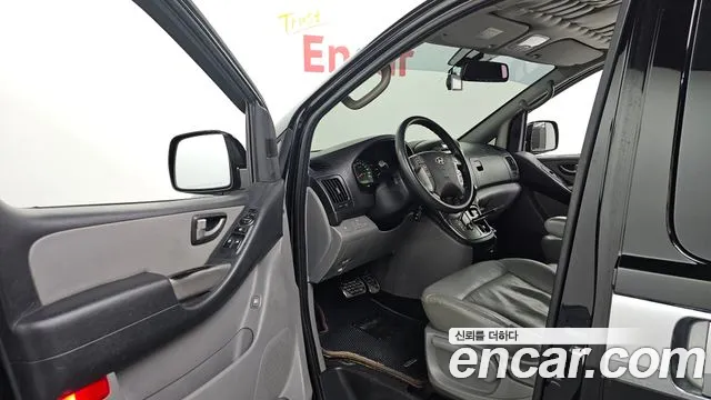 Hyundai Starex 2014 thumb 10