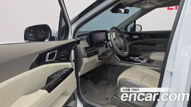 Kia Carnival 2023 thumb 9