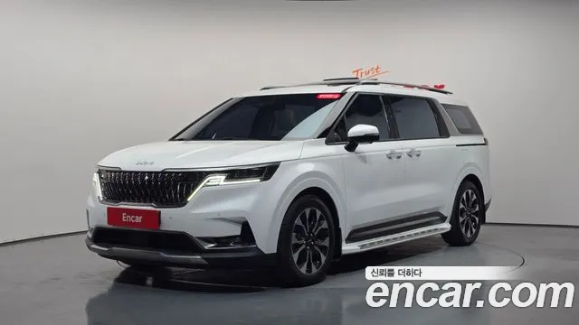Kia Carnival 2023 thumb 10