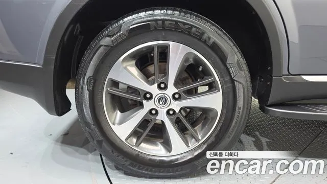 KG_Mobility_Ssangyong Rexton 2015 thumb 5