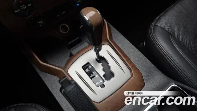 KG_Mobility_Ssangyong Rexton 2015 thumb 9