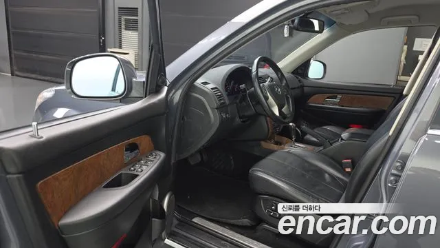 KG_Mobility_Ssangyong Rexton 2015 thumb 10