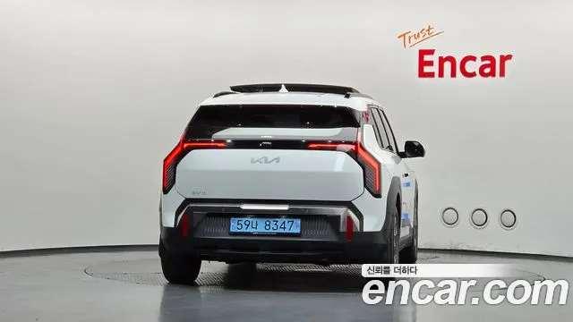 Kia EV3 2024 thumb 4