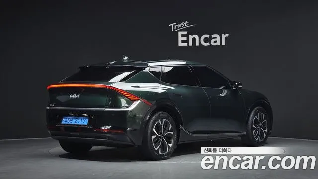 Kia EV6 2022 thumb 2