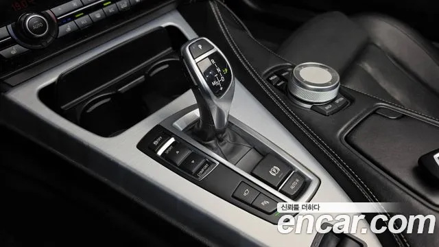 BMW 6-Series 2013 thumb 8
