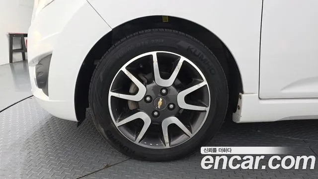 ChevroletGMDaewoo Spark 2011 thumb 5