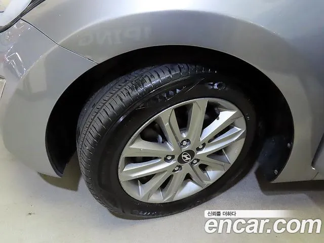 Hyundai Avante 2014 thumb 6