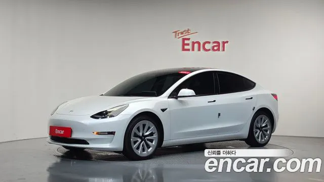 Tesla Model 3 2022 thumb 10