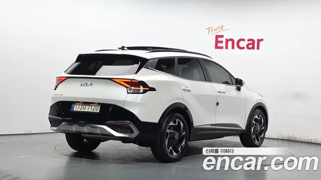 Kia Sportage 2022 thumb 2