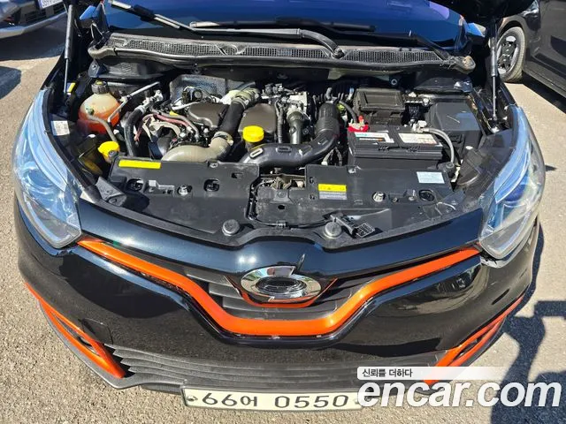 Renault-KoreaSamsung Captur 2016 thumb 6