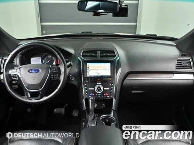 Ford Explorer 2016 thumb 7