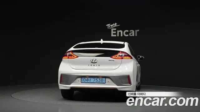 Hyundai IONIQ 6 2017 thumb 4