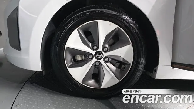 Hyundai IONIQ 6 2017 thumb 5