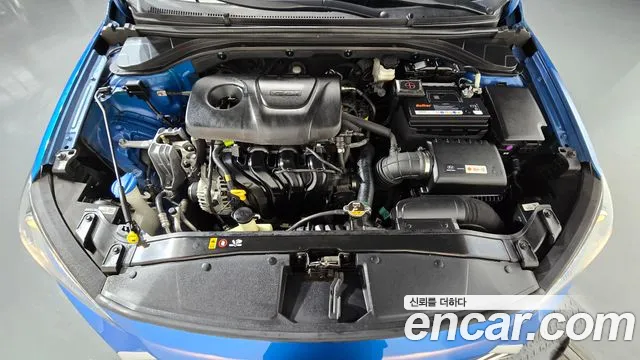 Hyundai Avante 2017 thumb 5