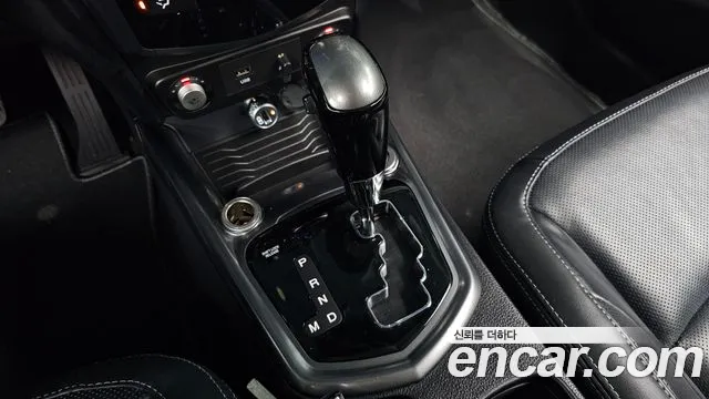 KG_Mobility_Ssangyong TIBOLI 2017 thumb 9