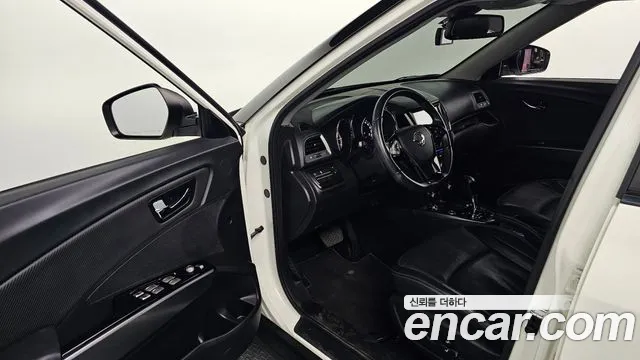 KG_Mobility_Ssangyong TIBOLI 2017 thumb 10