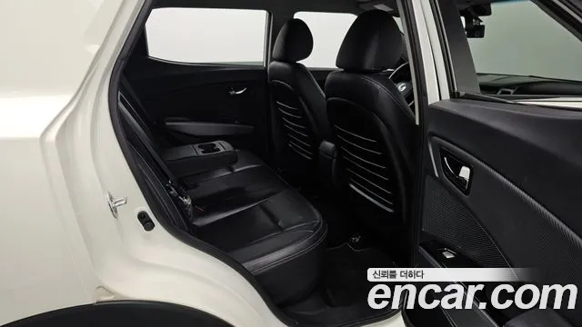 KG_Mobility_Ssangyong TIBOLI 2017 thumb 12