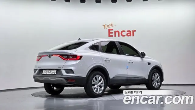 Renault-KoreaSamsung Arkana 2021 thumb 2