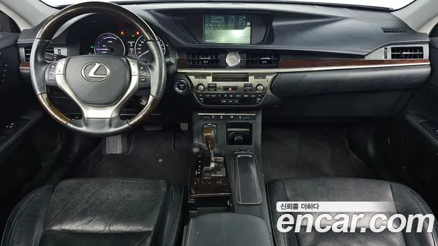 Lexus ES 2013 thumb 7