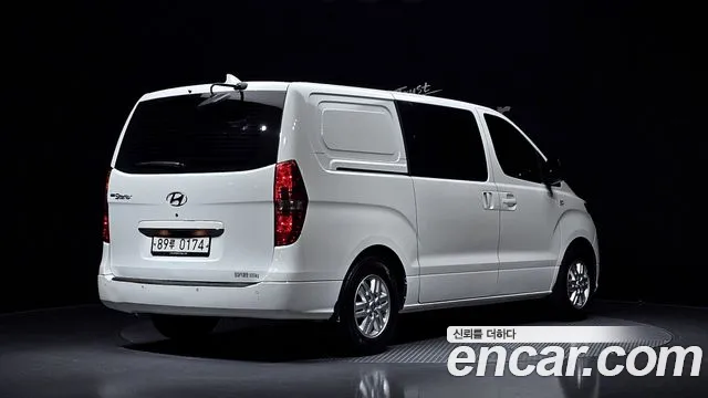 Hyundai Starex 2020 thumb 2