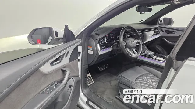 Audi Q8 2021 thumb 10