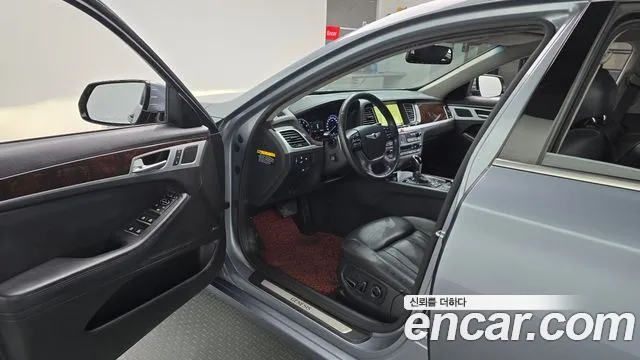 Hyundai Genesis 2015 thumb 10