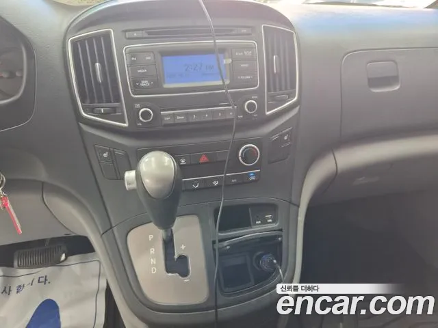 Hyundai Starex 2016 thumb 9