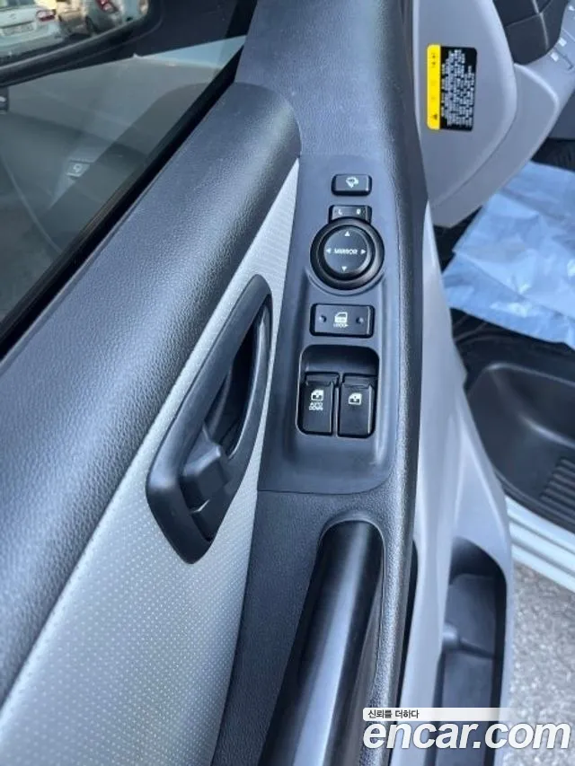 Hyundai Starex 2019 thumb 11