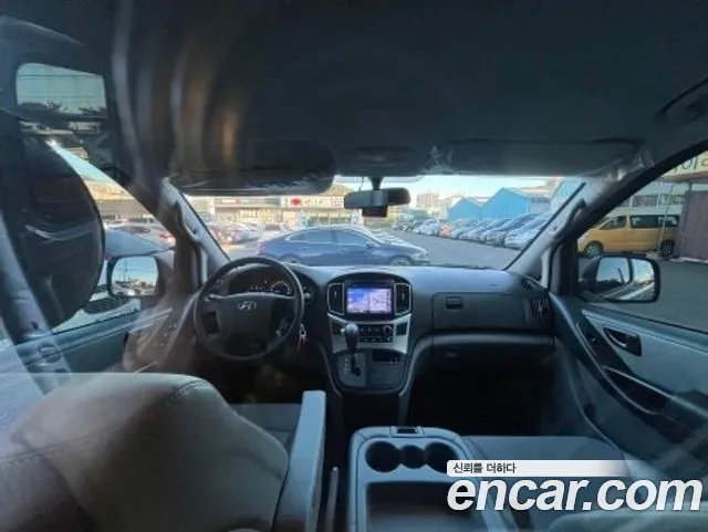 Hyundai Starex 2019 thumb 12