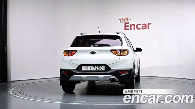 Kia Stonic 2018 thumb 4