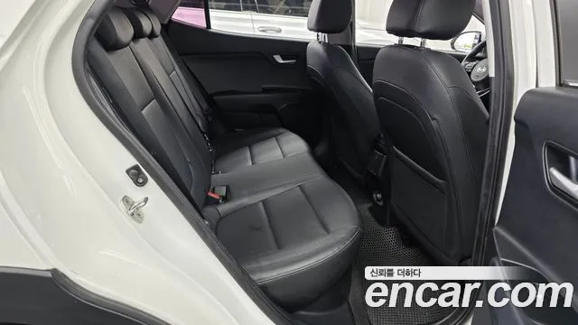 Kia Stonic 2018 thumb 12