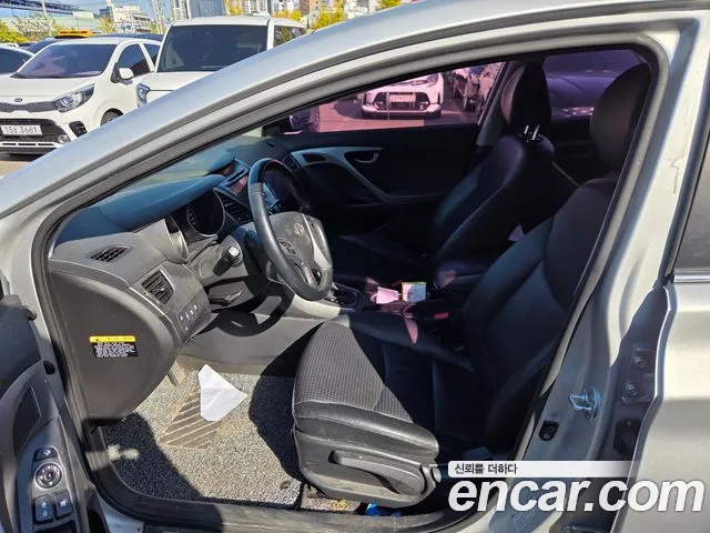 Hyundai Avante 2015 thumb 5
